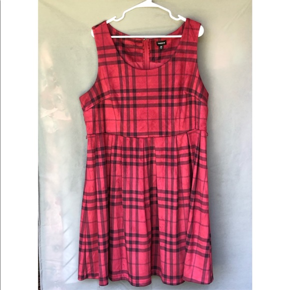 torrid Dresses & Skirts - Red & Black Plaid Torrid Skater Dress🤩